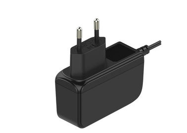 ভালো দাম 15W 12V 1.25A ডিসি এসি ইউনিভার্সাল পাওয়ার অ্যাডাপ্টার সেট জন্য কালো / হোয়াইট - শীর্ষ - বক্স অনলাইন